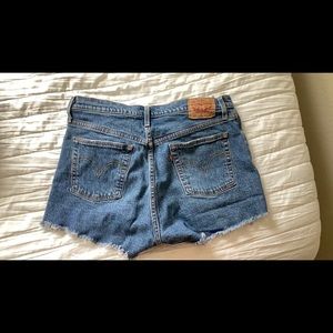 Levi high rise shorts